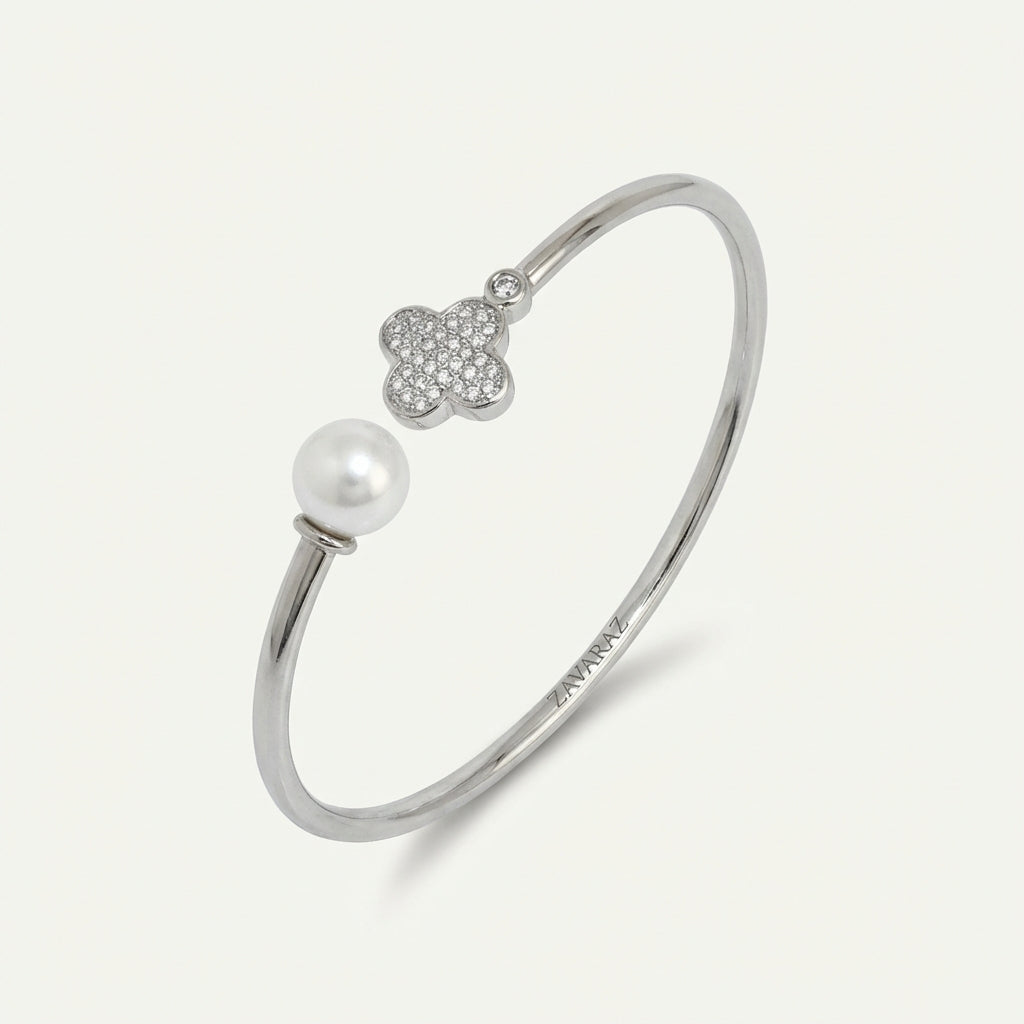 ZEVARAZ Nira Pearl & Clover Silver Bracelet