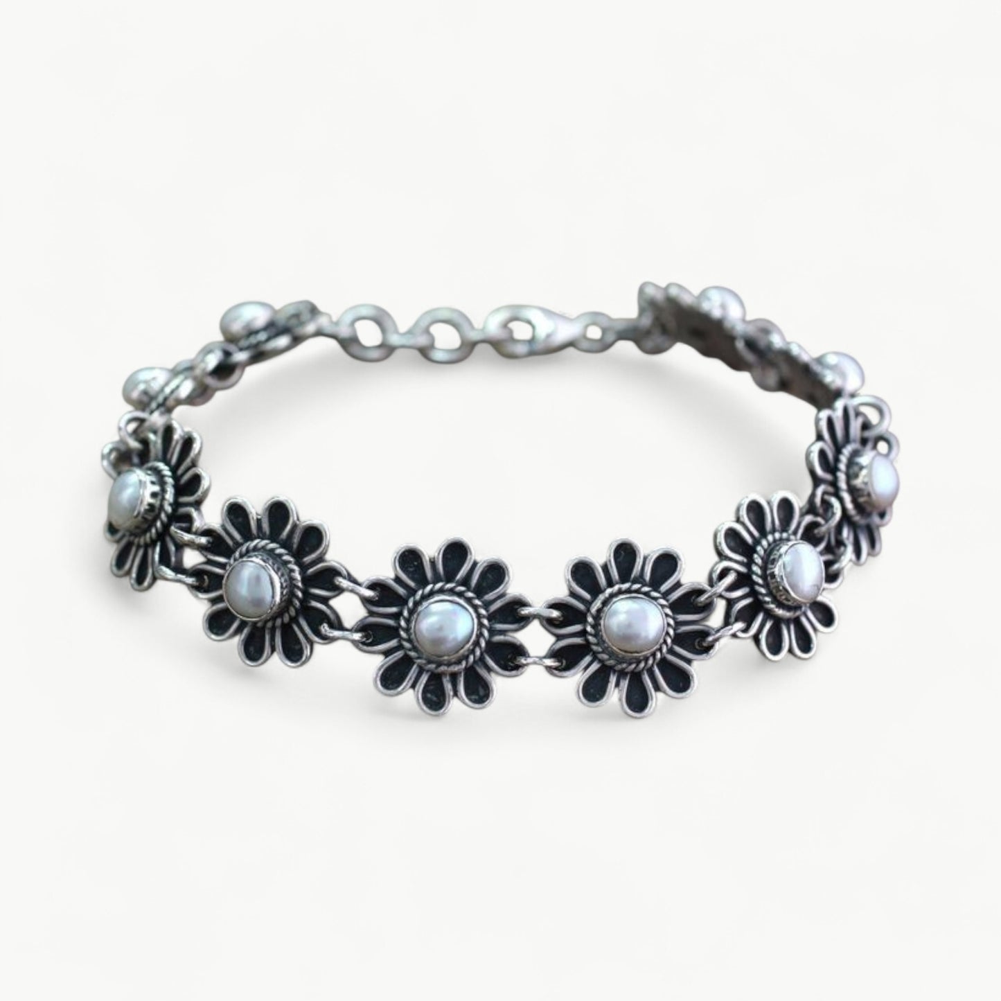 Daisy Chain Sterling Silver Bracelet