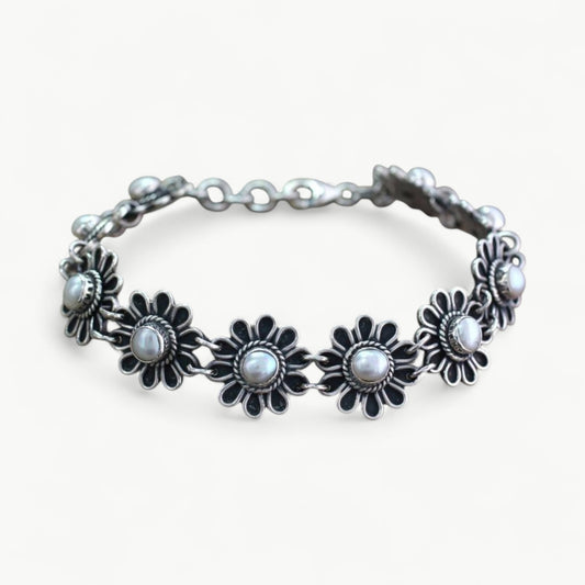 Daisy Chain Sterling Silver Bracelet