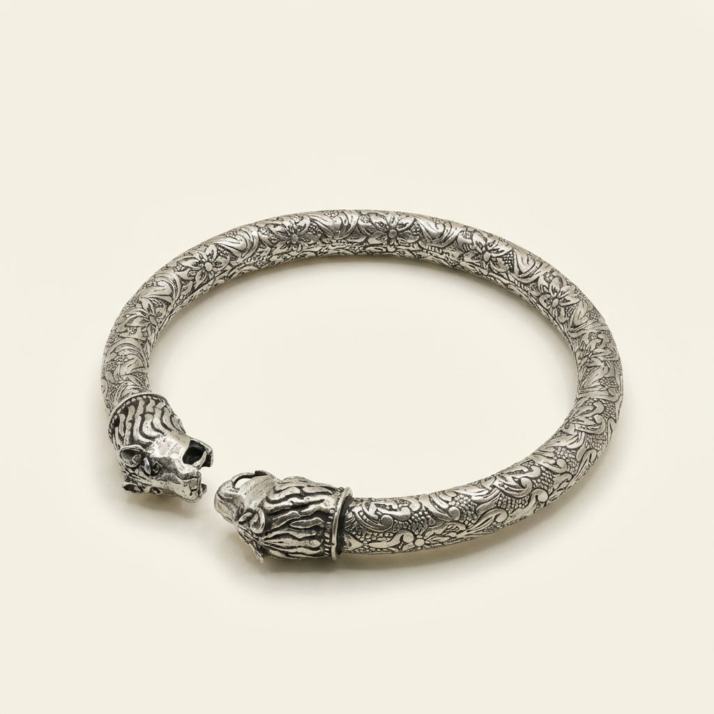 ZEVARAZ Kala Classic Shermukh Openable Silver Bangle - Zevaraz
