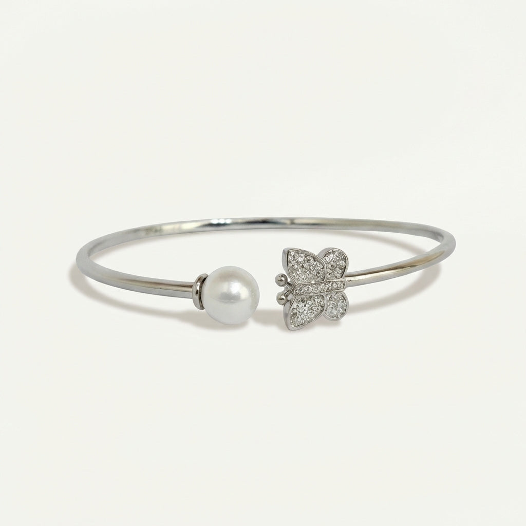 ZEVARAZ Nira Pearl & Butterfly Silver Bracelet