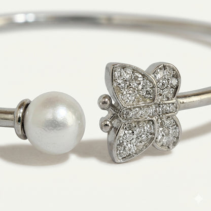 ZEVARAZ Nira Pearl & Butterfly Silver Bracelet