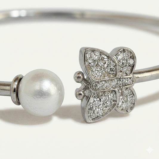 ZEVARAZ Nira Pearl & Butterfly Silver Bracelet