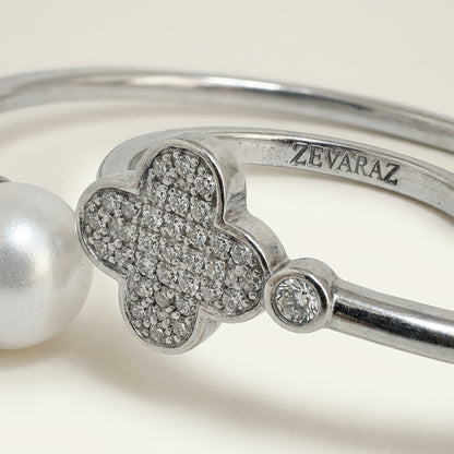 ZEVARAZ Nira Pearl & Clover Silver Bracelet