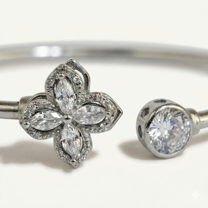 ZEVARAZ Nira Minimal Silver Bracelet