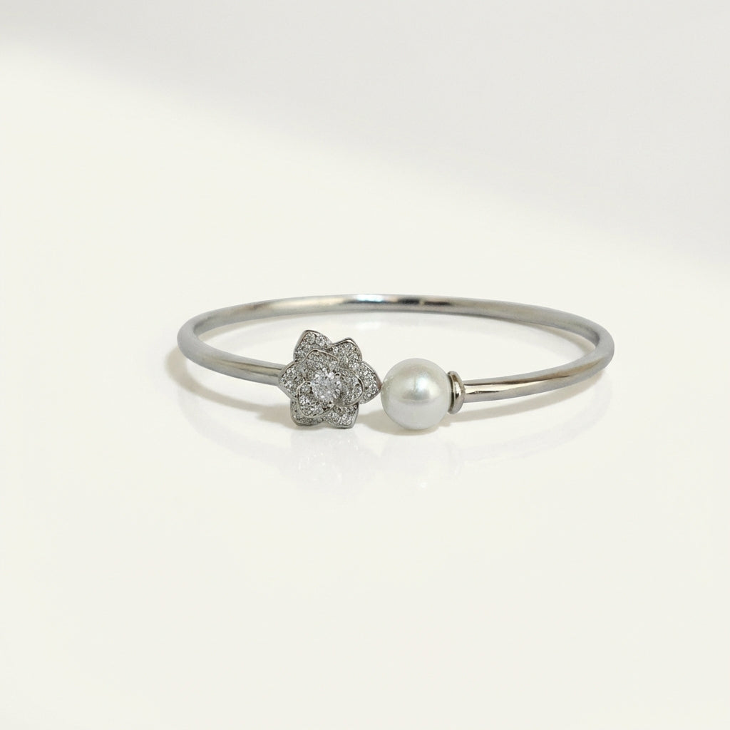 ZEVARAZ Nira Pearl & Silver Bracelet