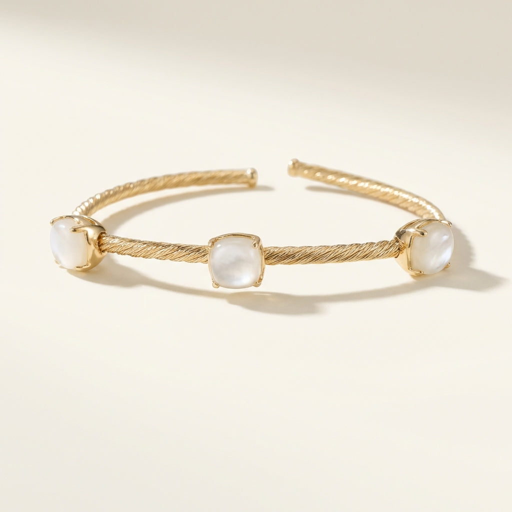 ZEVARAZ Nira Moonstone Silver Bracelet