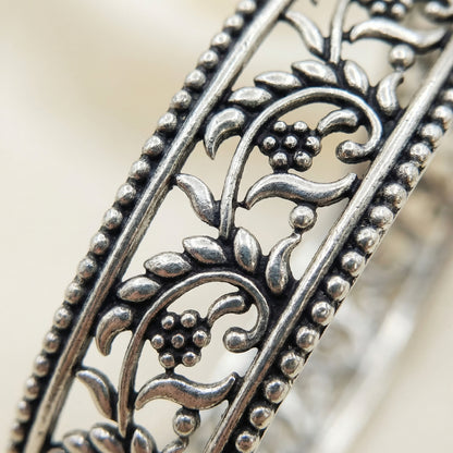 ZEVARAZ Kala Vritta Belphool Silver Bangle - Zevaraz