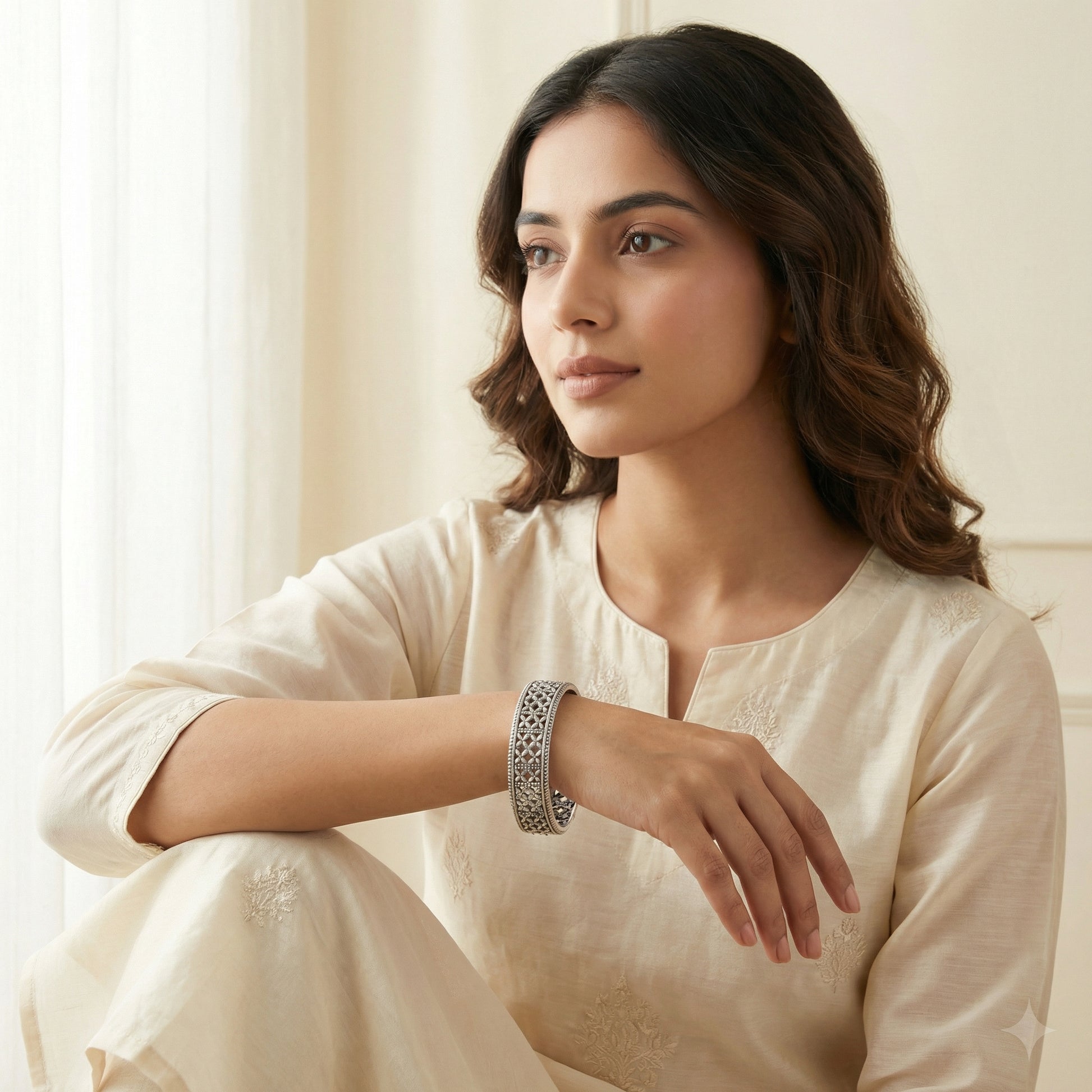 ZEVARAZ Kala Vritta Jaali Silver Bangle - Zevaraz