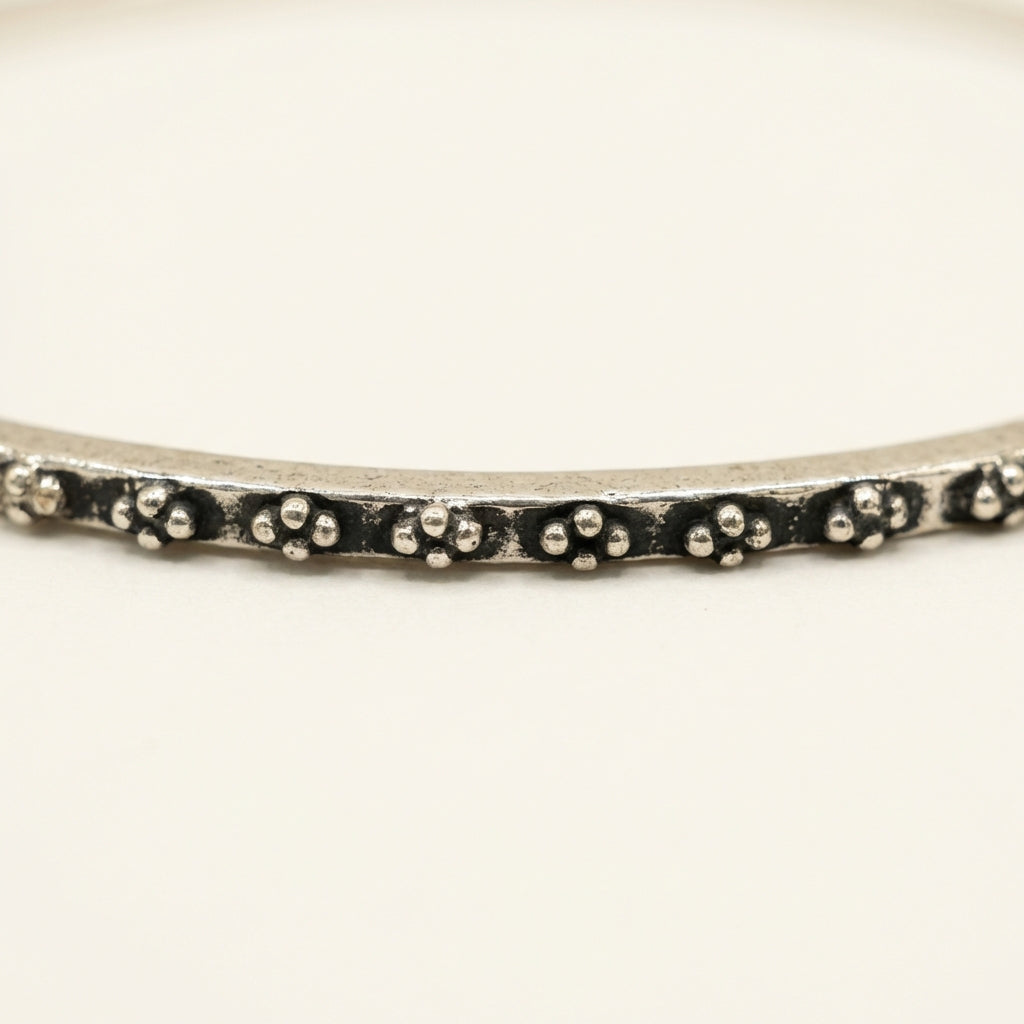 ZEVARAZ Kala Rekha Silver Bangle