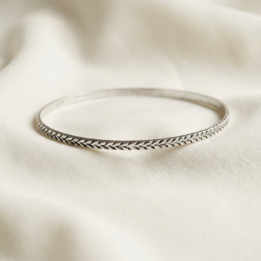 ZEVARAZ Kala Rekha Silver Bangle