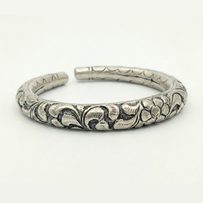 ZEVARAZ Kala Chittai Oxidised Silver Bangle - Zevaraz