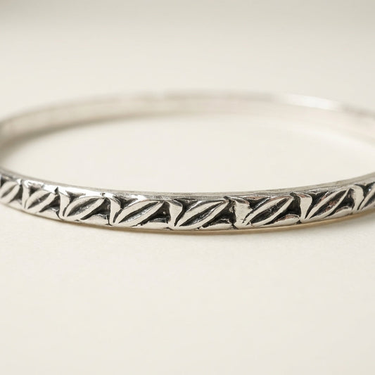 ZEVARAZ Kala Rekha Silver Bangle