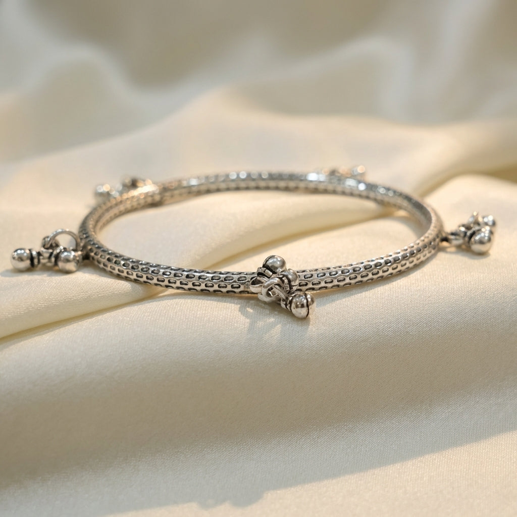 ZEVARAZ Kala Classic Ghungroo Silver Bangle - Zevaraz
