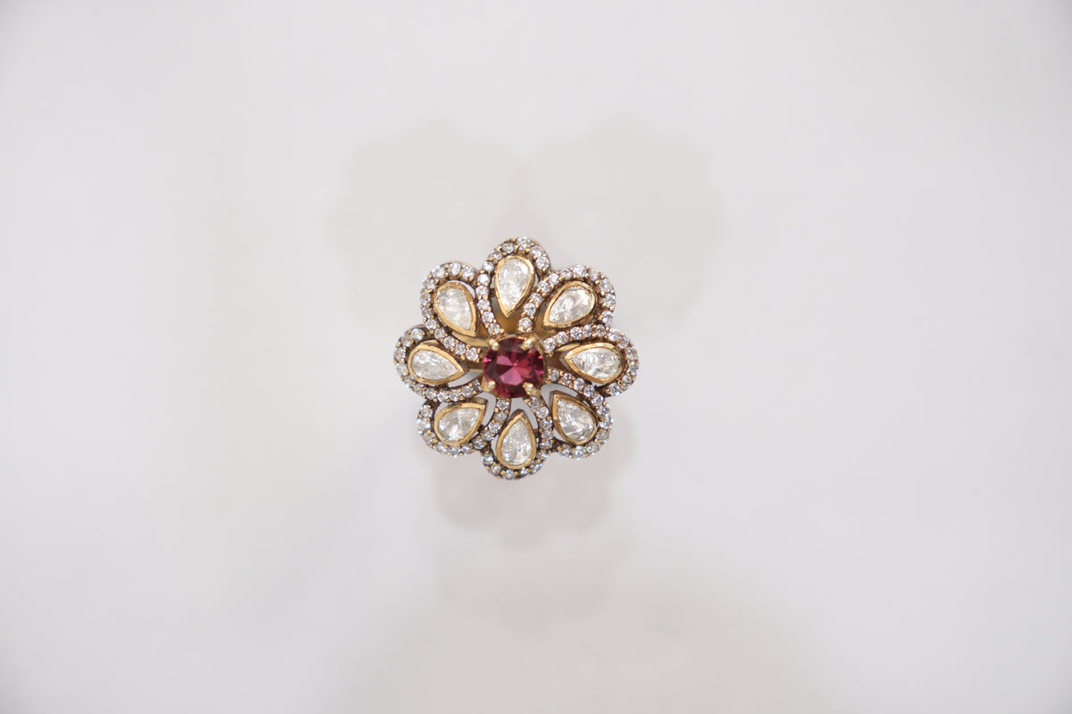ZEVARAZ Aabha Manak Bindu Kundan Silver Ring - studio photograph 4