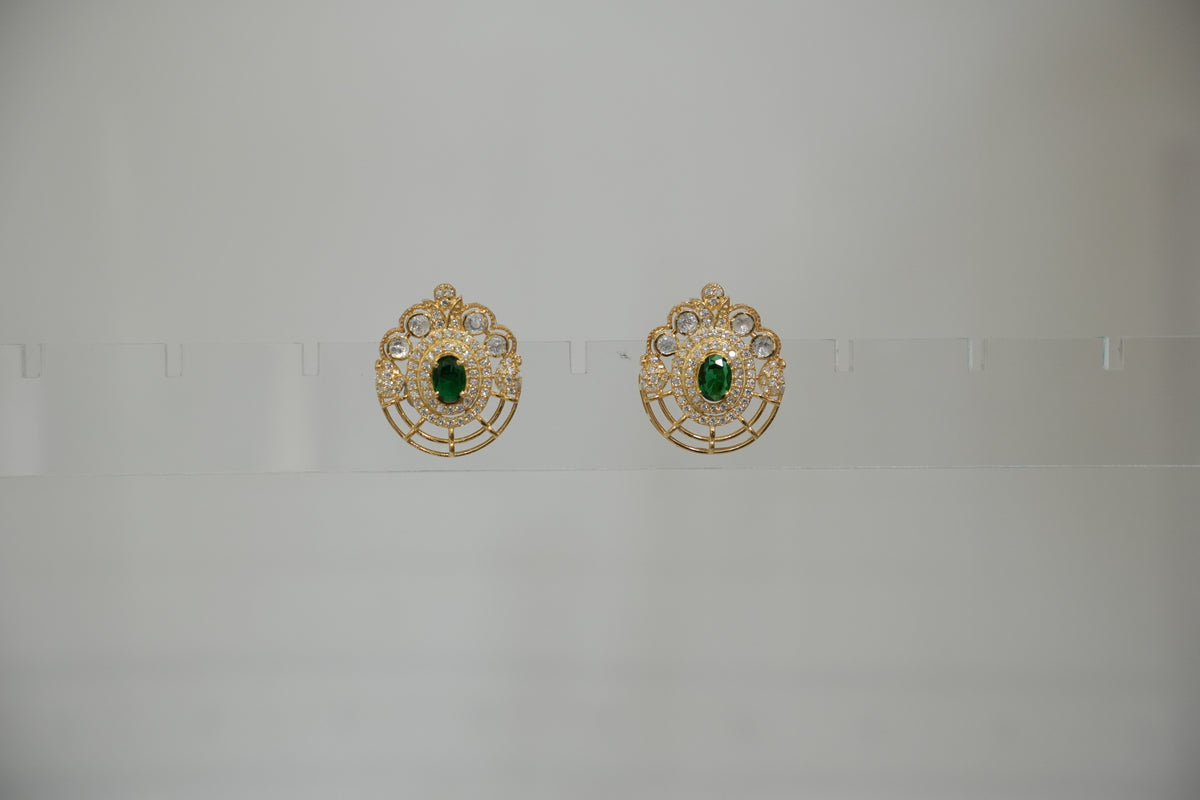 ZEVARAZ Aabha Deepti Studs, full pair on a neutral background