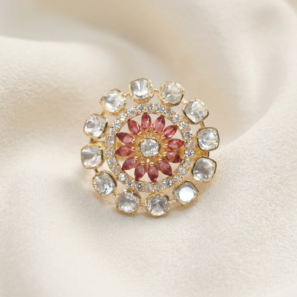 Close-up of the kundan stone setting on the ZEVARAZ Aabha Moonga Kamal Kundan Silver Ring