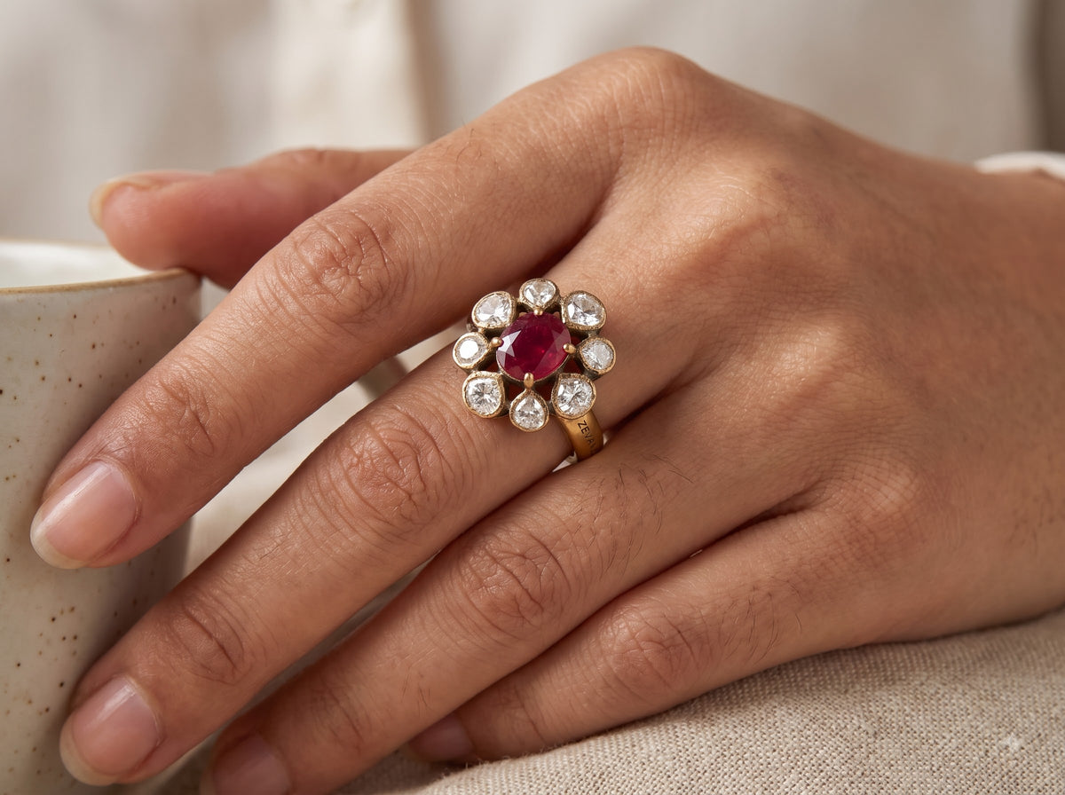 Top-down view of the ZEVARAZ Aabha Manak Sitara Kundan Silver Ring