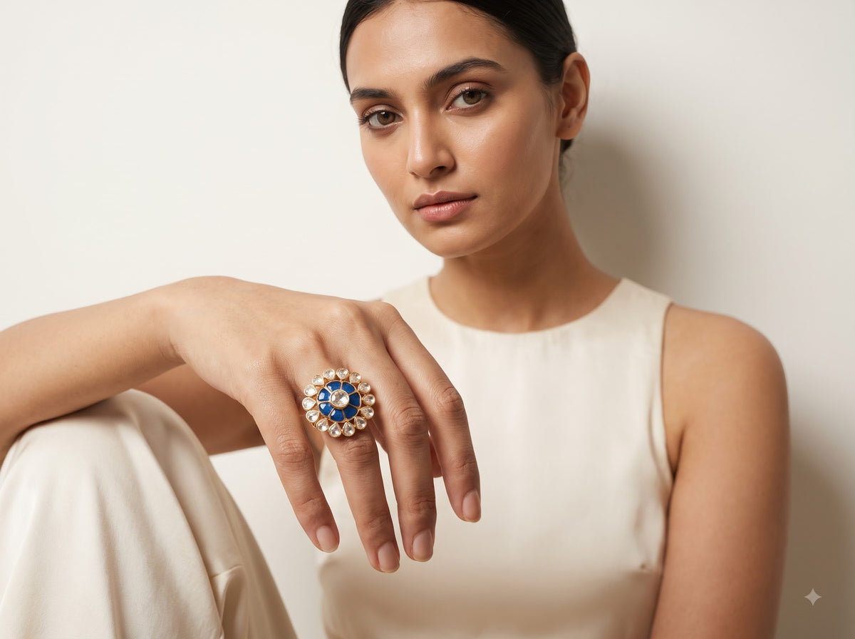 Close-up of the blue neelam stone on the ZEVARAZ Aabha Neelam Pushp Polki Silver Ring